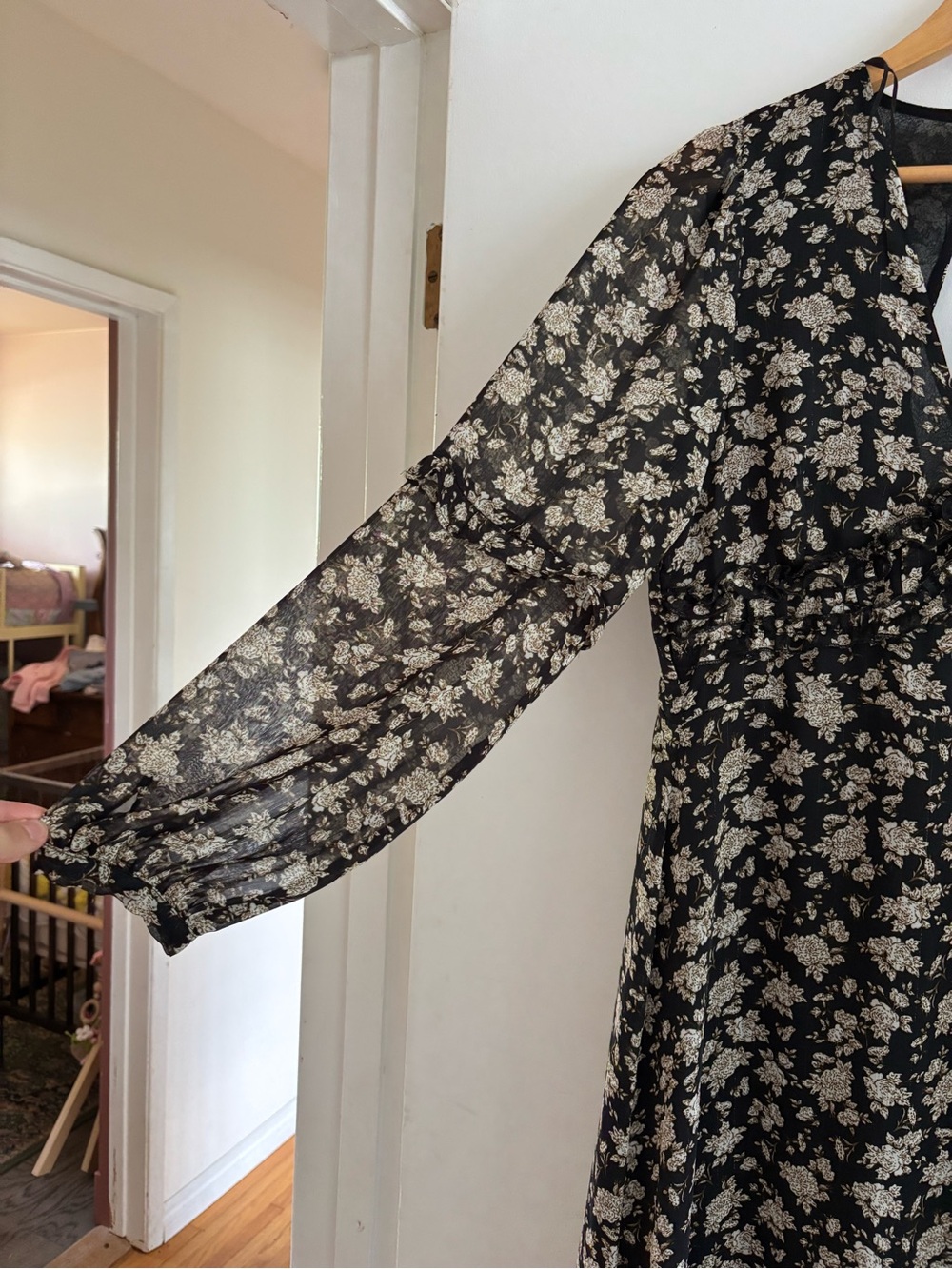 Zara Black Floral Long Sleeve Midi Dress - Picture 2 of 3